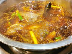 全红味锅底-肖肖酸萝卜鱼火锅(总店)