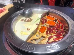 红油鸳鸯锅-热辣宗师·串串火锅(万达金街店)