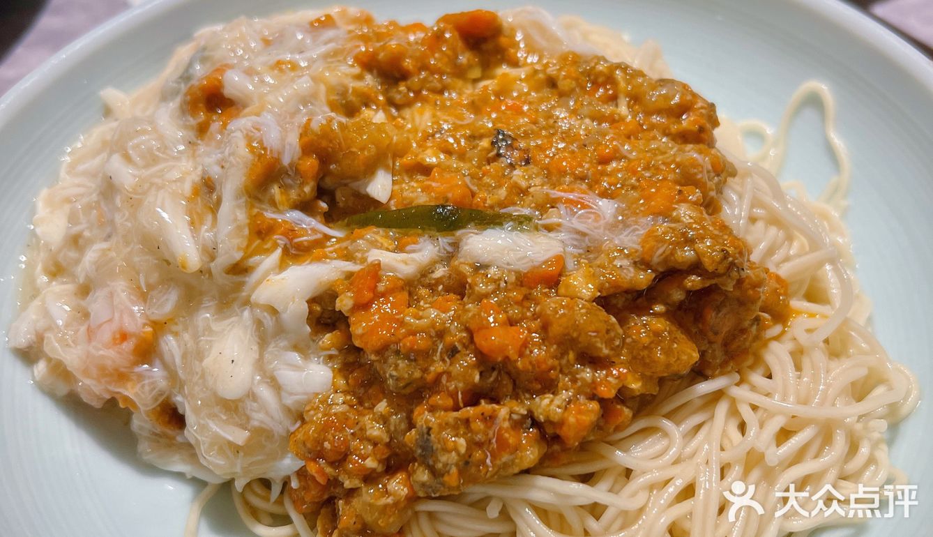 🤨他们家的独家美食—梭子蟹粉面