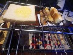 烤面包片-三个蒙古大叔羊肉串(大宁店)