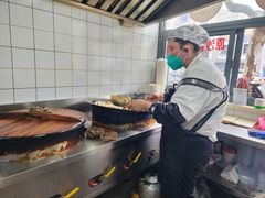 -黄阿姨锅贴大王(万航渡路店)