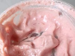 樱桃草莓芝士-Catch Bagel(芳草地店)