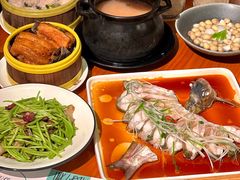 -莲餐厅·湖北菜·潜江小龙虾店(愚园路店)