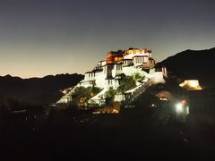 -平措康桑·和牛自助观景餐厅(布达拉宫店)