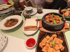 招牌杭椒牛蛙-桂满陇·蟹黄小笼汤包(清河万象店)