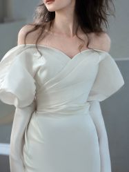 -艾米丽婚纱礼服