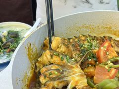 -刘姐啤酒鱼民族演艺餐厅(西街总店)