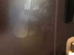 -青岛海尔洲际酒店