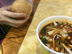 -覃肥叔桂林米粉(粮道街店)