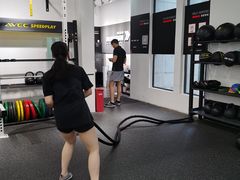 -汗水空间私教健身连锁(SM广场店)
