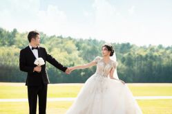 -雪中彩影婚纱摄影·微光艺术中心