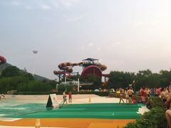 -汤山欢乐水世界
