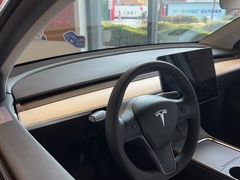 -TESLA 特斯拉(上海太古汇体验店)