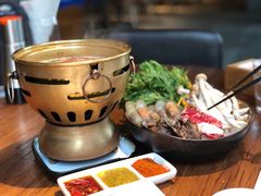 冬阴功小火锅-Mr·Fish鱼鲜生海鲜放题(银泰in99店)