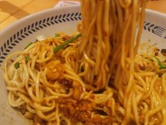 -呼啦面馆·头牌豌杂面(珠江国际B区店)