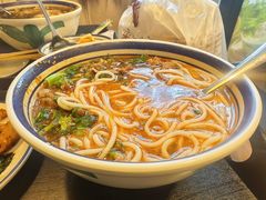 -云阿蛮云南生烫牛肉米线(奉贤路店)