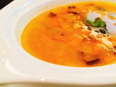 -卡佩罗意大利餐厅及酒吧Al Cappello Trattoria