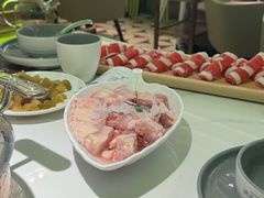 -洪氏嗨捞·广东猪肚鸡·椰子鸡火锅(西咸万象城店)
