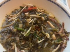 -侬佳蒸菜馆(听潮店)