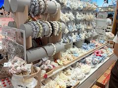 -名创优品(海珠乐峰广场店)