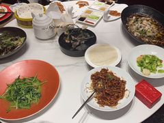 -皇城根·鲁菜济南菜·吊炉烤鸭·炒鸡鱼头(济南旗舰店)