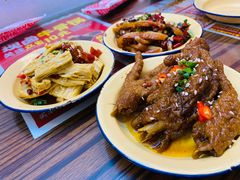 -三镇卤货二公司(汉街店)