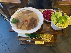 -老房老舍重庆火锅(假日城市店)