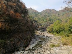-燕子河大峡谷天坑仙境