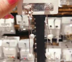 -花师傅专业手穿耳洞打耳洞穿孔