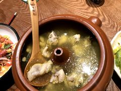 -老滇山寨•云南特色菜•地方菜•民族风情歌舞表演(金碧店)