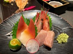 -铭牛烧肉·和牛海鲜自助(高新月牙湖店)
