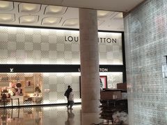 -LV路易威登(德基广场店)