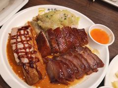 -大食代美食广场(上海中心店)