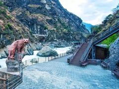 -丽江虎跳峡景区-售票处