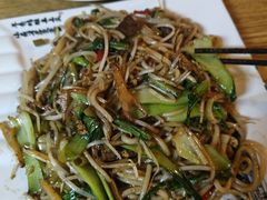 -牛八宝桂林米粉(八里庄店)