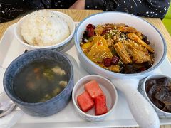 山城麻辣素香锅-轻蔬不用等·素食(江苏路店)