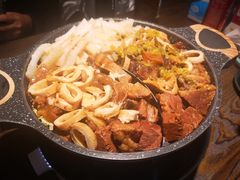 -鼎牛牛炖锅·烤串(温泉路店)