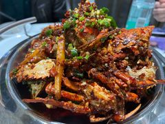 -凤凰路何眼镜香辣蟹(花果园店)