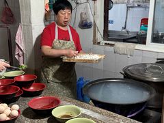 -张阿三馄饨店