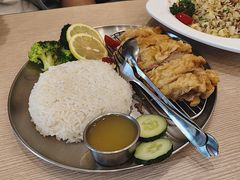 -佰搭果·广式茶餐厅(西华路店)