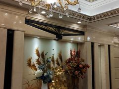 -王朝大酒店徐汇店-地面停车场