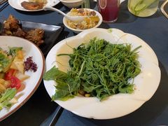 -伊带伊路新疆美食府(呼家楼店)