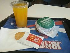 -麦当劳(百联西郊购物中心店)