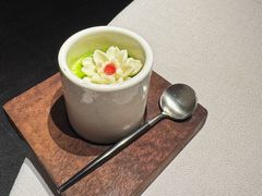 一朵千娇照水白莲-蘇锦宴·淮扬菜烤鸭·小院(三元桥霄云路店)