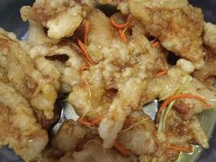 -老码头黑皮肘子锅包肉(赣水路店)