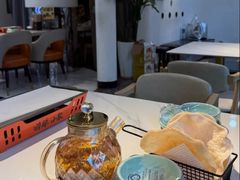 -嗨辣小聚·盘锦河蟹·海鲜烧烤龙虾(盘锦十年好店)