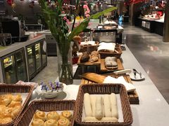自助取餐区-荆州绿地铂骊酒店·铂雅全日自助餐厅