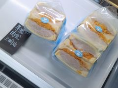 -沁屋面包店(人民东路店)