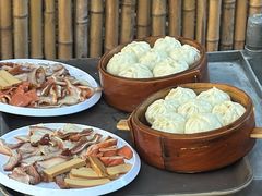 -二荆条·蜀鲜汇城市森林火锅