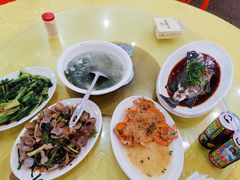 -锐记美食店·现捞海鲜(闸坡店)